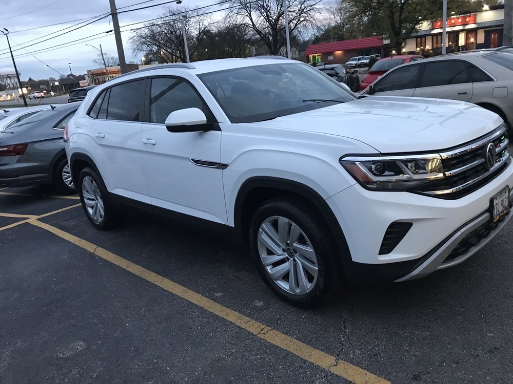 CASTLE VOLKSWAGEN OF DOWNERS GROVE Updated August 2024 29 Photos