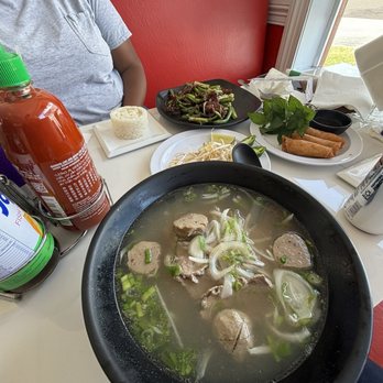 Red Wok - Pho, Red Wok Shrimp Rolls, Lunch Mongolian Beef - Chinese Near Me - Vero Beach, Florida Red Wok - Pho, Red Wok Shrimp Rolls, Lunch Mongolian Beef - Chinese Near Me - Vero Beach, Florida