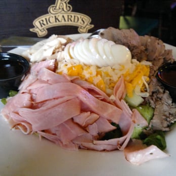 Peacock's Perch Neighbourhood Pub - Chef's salad - Pubs Near Me - Summerland, British Columbia Peacock's Perch Neighbourhood Pub - Chef's salad - Pubs Near Me - Summerland, British Columbia