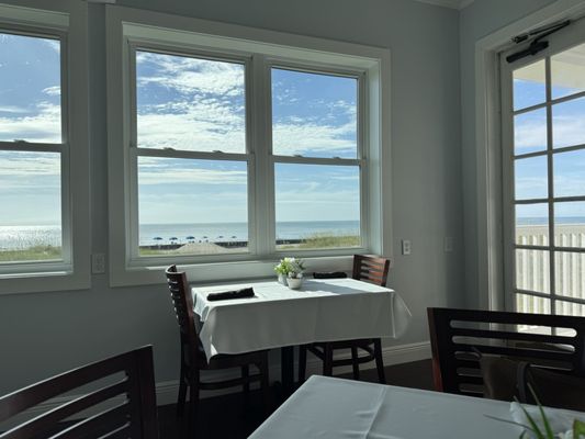 Elizabeth Pointe Lodge by null