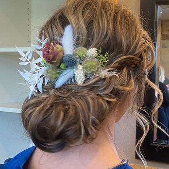 Create with T - the hair piece - Floral Designers Near Me Create with T - the hair piece - Floral Designers Near Me