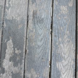 Centre Club Apartments - Patio gaps