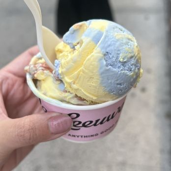 Van Leeuwen - Passionfruit berry pop seasonal flavor - Ice Cream & Frozen Yogurt Near Me - New York, New York