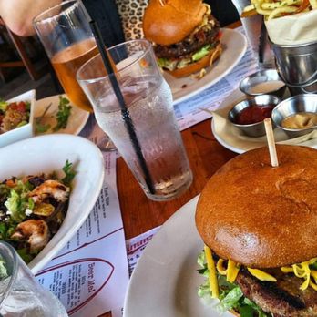 Simmzy's Restaurant Long Beach - Thai turkey burger , bacon blue deluxe and the shrimp, citrus and avocado salad !! - Gastropubs Near Me - Long Beach, California Simmzy's Restaurant Long Beach - Thai turkey burger , bacon blue deluxe and the shrimp, citrus and avocado salad !! - Gastropubs Near Me - Long Beach, California
