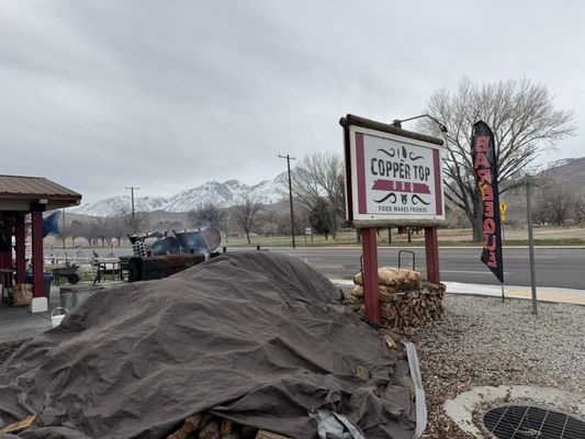 Copper Top BBQ by null