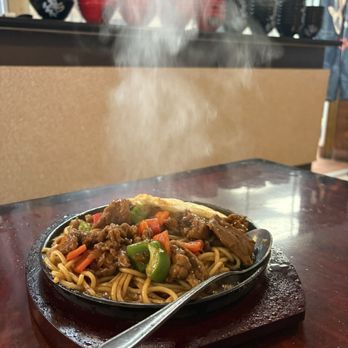 Chef Ben - 鐵板牛肉麵、日本拉麵、星州炒米粉 - Asian Fusion Near Me - Friendswood, Texas Chef Ben - 鐵板牛肉麵、日本拉麵、星州炒米粉 - Asian Fusion Near Me - Friendswood, Texas