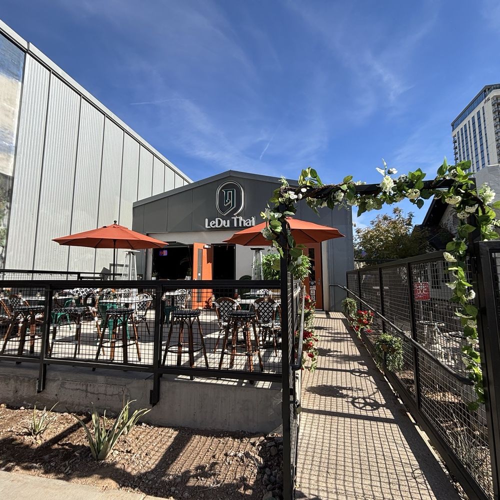 LeDu Thai - Front and patio seating - Thai Near Me - Phoenix, Arizona LeDu Thai - Front and patio seating - Thai Near Me - Phoenix, Arizona