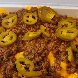 Chili Cheese Fries w. Jalapenos