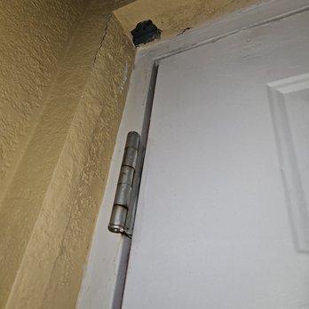 Quality Inn & Suites Mt Dora North - that is a hole - Hotels Near Me - Mount Dora, Florida