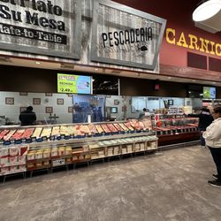 Northgate Market - Huge deli!