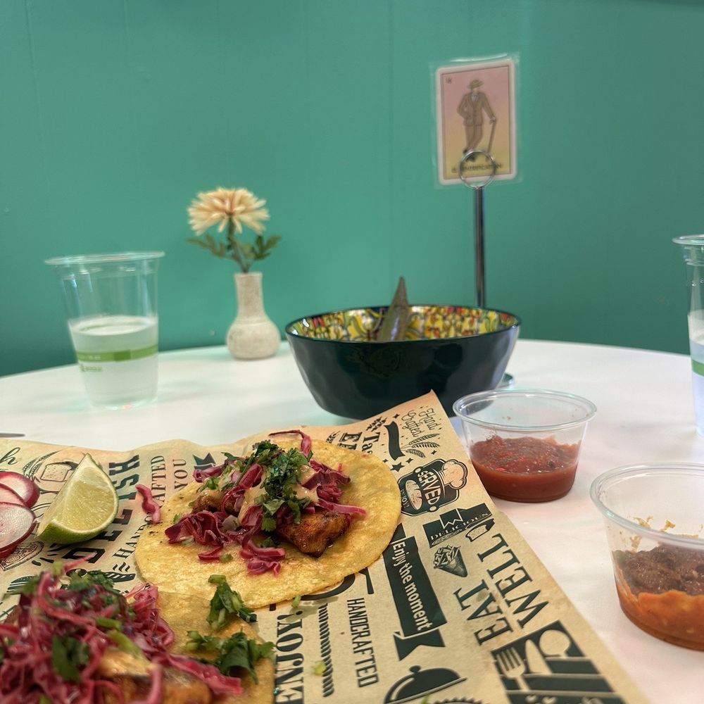 El Azul Taqueria - Tacos Near Me - Honolulu, Hawaii