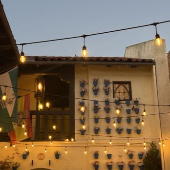 Casa Córdoba - Outside Vibes - Spanish Near Me - Montrose, California Casa Córdoba - Outside Vibes - Spanish Near Me - Montrose, California