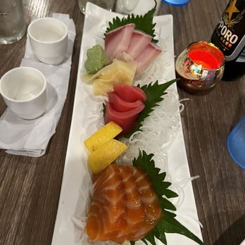 Ahi Sushi - Sashimi sampler - Sushi Bars Near Me - Bakersfield, California
