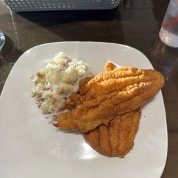 Catfish and garlic mashed potatoes