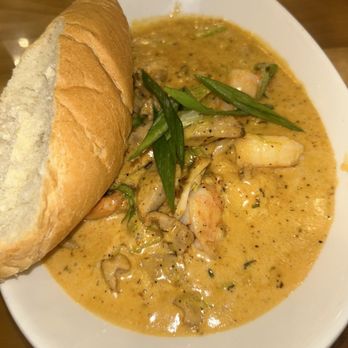 Foragers Canteen - Canteen Shrimp & Grits* ** - Tacos Near Me - Sylva, North Carolina