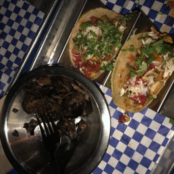 Coyo Taco - Chicken Tacos with a side of Mushrooms... So good!! - Mexican Near Me - Miami, Florida
