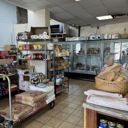 LC CASH & CARRY - food items