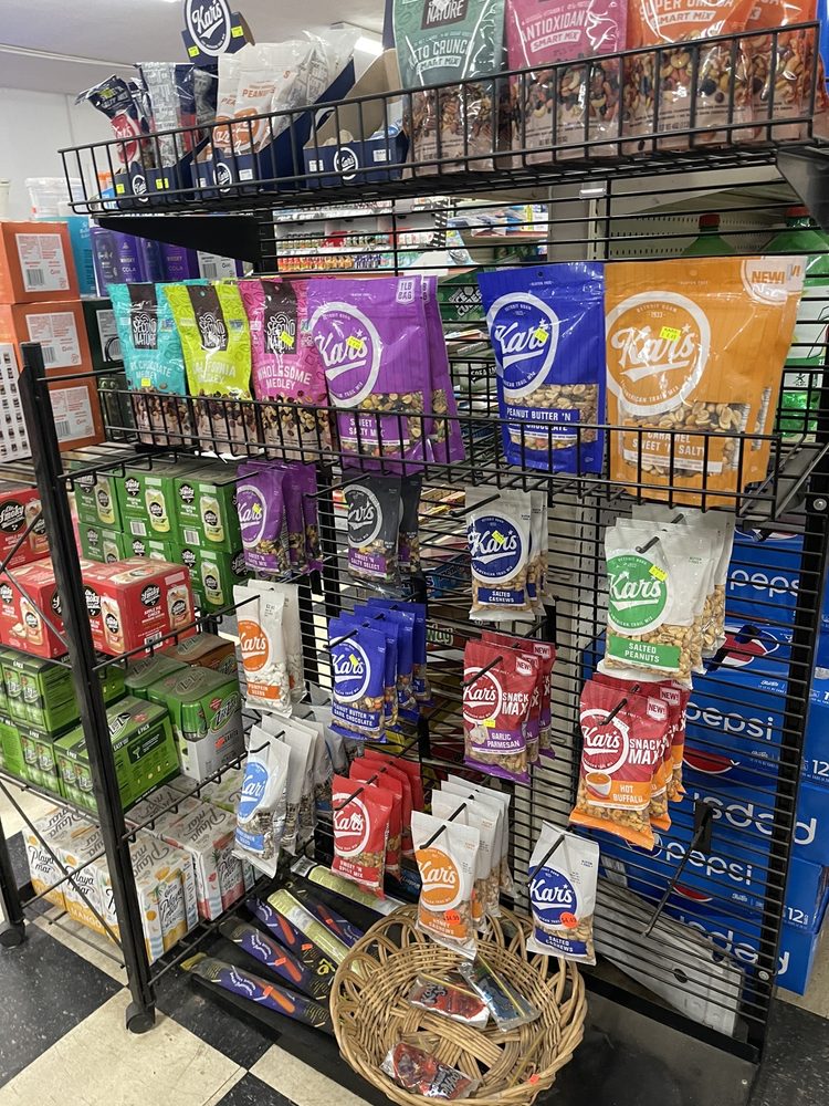 FAMILY MARKET 35 W M 61, Gladwin, Michigan Beer, Wine & Spirits