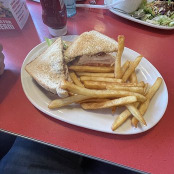 Friendly's - Ice Cream & Frozen Yogurt Near Me - Gettysburg, Pennsylvania