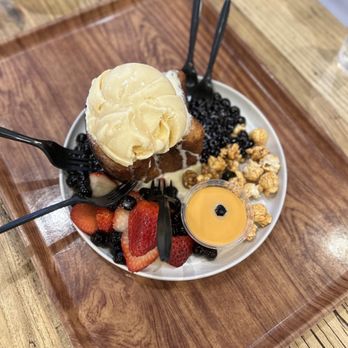 Grace Street - Milk Tea Boba Toast - Coffee & Tea Near Me - New York, New York Grace Street - Milk Tea Boba Toast - Coffee & Tea Near Me - New York, New York