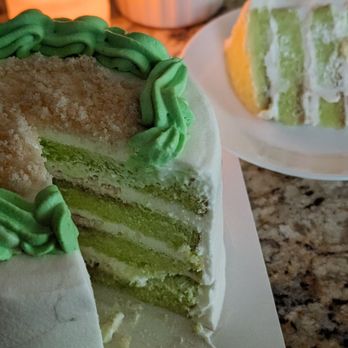 CocoPandan - Ondeh Cake - Pandan sponge cake with Indonesian brown sugar and coconut crumble or something like that .. - Desserts Near Me CocoPandan - Ondeh Cake - Pandan sponge cake with Indonesian brown sugar and coconut crumble or something like that .. - Desserts Near Me