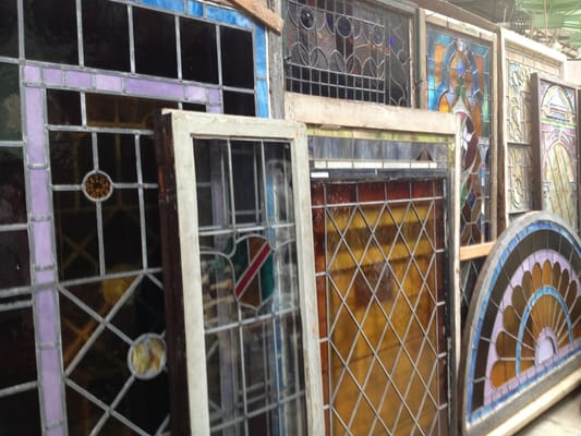 Aardvark Antiques by null