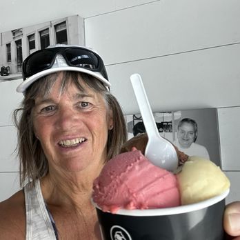 Gelatiamo - My well deserved reward!!! I'd walk 10 miles for GELATIAMO!! - Bakeries Near Me - Seattle, Washington Gelatiamo - My well deserved reward!!! I'd walk 10 miles for GELATIAMO!! - Bakeries Near Me - Seattle, Washington