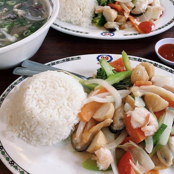 Pho Mi 99 - Mixed Seafood with Rice Rare Beef and Tripe Pho - Vietnamese Near Me - Mississauga, Ontario Pho Mi 99 - Mixed Seafood with Rice Rare Beef and Tripe Pho - Vietnamese Near Me - Mississauga, Ontario