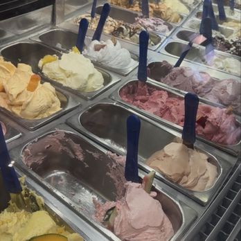 Gelato Paradiso - Gelatos - Ice Cream & Frozen Yogurt Near Me - Laguna Beach, California