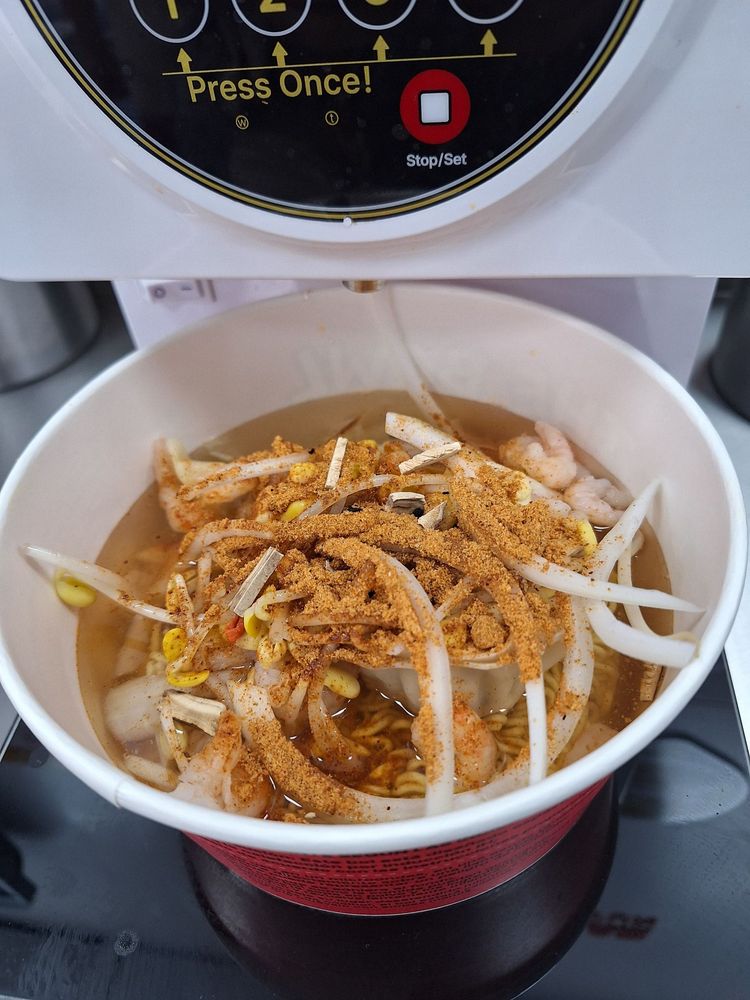 The Ramyun Zip Logo