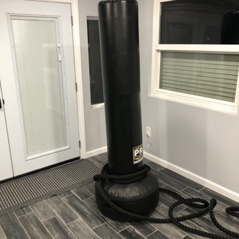 Pro Boxing Supplies - Stand up punching bag w battle ropes :) - Sporting Goods Near Me - Canoga Park, California Pro Boxing Supplies - Stand up punching bag w battle ropes :) - Sporting Goods Near Me - Canoga Park, California