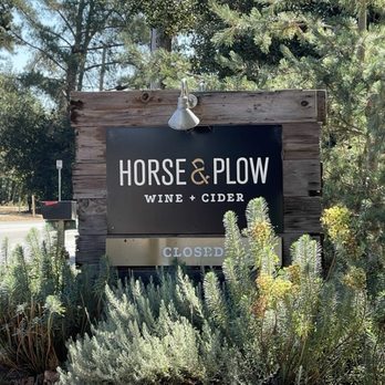 Horse & Plow - Wine Tasting Room Near Me - Sebastopol, California