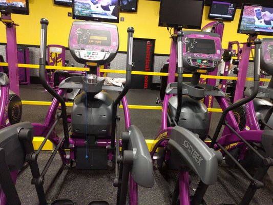 Planet Fitness 58 Photos 35 Reviews Gyms 2070 Sam