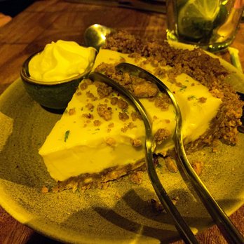 Beach House - Key Lime pie - Bars Near Me - Pompano Beach, Florida