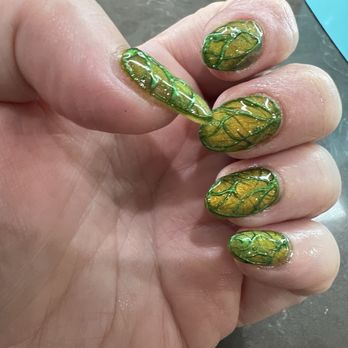 Daiza Nail Lounge - I wanted a Leaf pattern, but I think she got confused and did a wing pattern... But it still looks cool kinda like fairy wings - Nail Salons Near Me - Arlington, Texas Daiza Nail Lounge - I wanted a Leaf pattern, but I think she got confused and did a wing pattern... But it still looks cool kinda like fairy wings - Nail Salons Near Me - Arlington, Texas