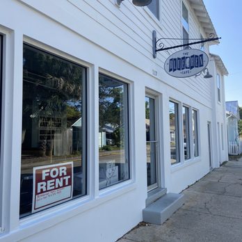The Blue Hen Cafe - Outside--closed/shut down?? - Southern Near Me - Saint Augustine, Florida