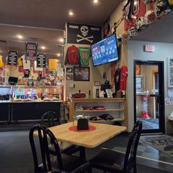 Chet & Matt's Pizza - Dining Room.