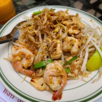Soothr - Pad Thai - Thai Near Me - New York, New York