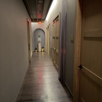 Woodhouse Spa - Hall to treatment rooms - Massage Near Me - Altamonte Springs, Florida Woodhouse Spa - Hall to treatment rooms - Massage Near Me - Altamonte Springs, Florida