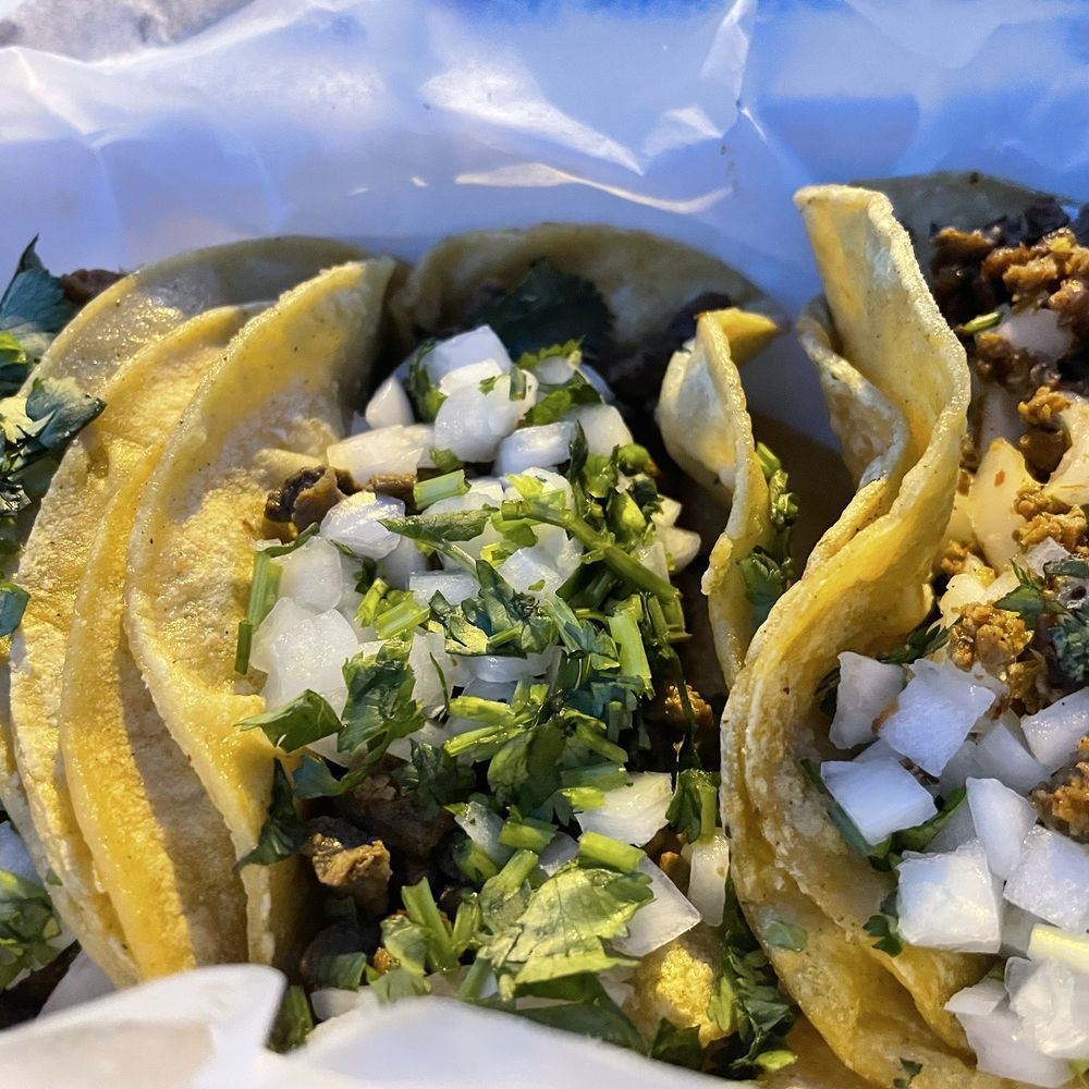 El Senor - Steak and chorizo tacos - Mexican Near Me - Painesville, Ohio El Senor - Steak and chorizo tacos - Mexican Near Me - Painesville, Ohio