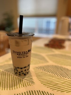 Ding Tea Williams by null