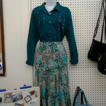 Attic Space - Pretty outfit. I almost bought. - Thrift Stores Near Me - Lovell, Wyoming