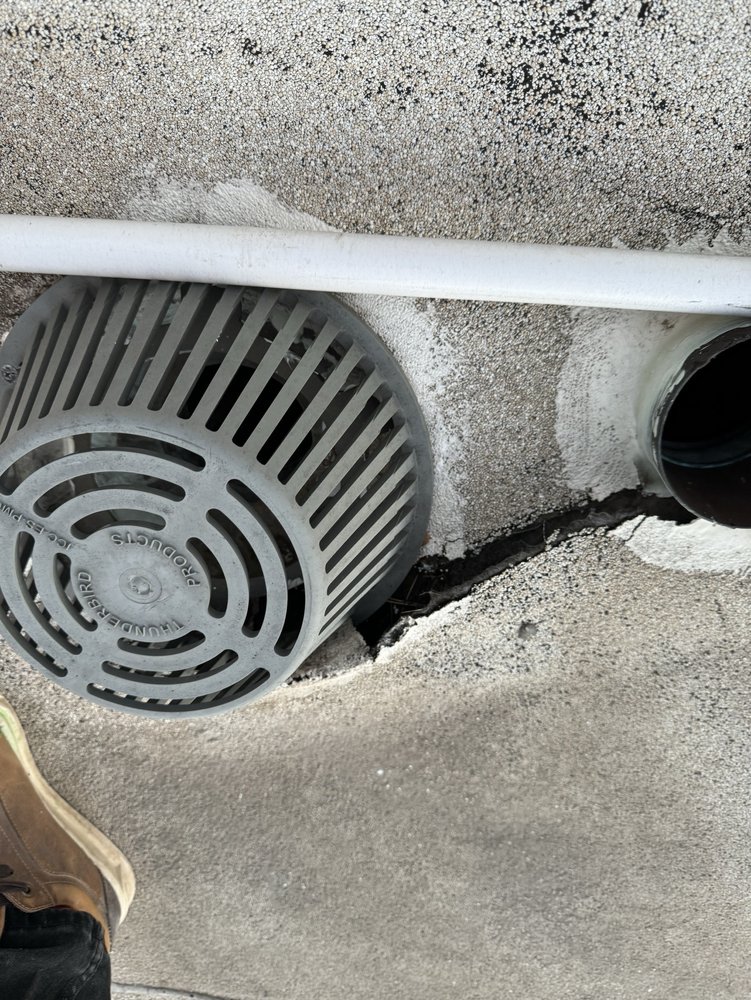 Slide of Horacio’s Roofing