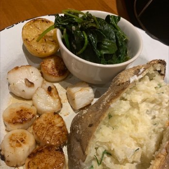 King's Fish House - Corona - Large sea scallops - Seafood Near Me - Corona, California