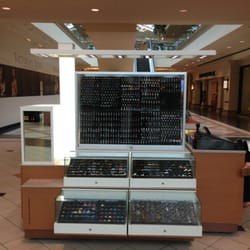 Beverly Hills Body Jewelry - Kiosk inside mall