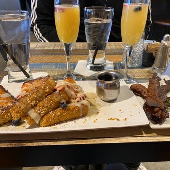 Gochas Breakfast Bar | Cascade - Crunchy French toast and bacon (with mimosa) - Wine Bars Near Me - Atlanta, Georgia Gochas Breakfast Bar | Cascade - Crunchy French toast and bacon (with mimosa) - Wine Bars Near Me - Atlanta, Georgia