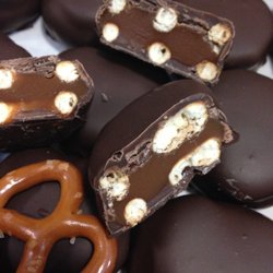Island Treats - Pretzel Thingies caramel+pretzel+chocolate