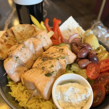 Vin de Paris - Salmon "salad" - Wine Bars Near Me - Paris, Texas Vin de Paris - Salmon "salad" - Wine Bars Near Me - Paris, Texas