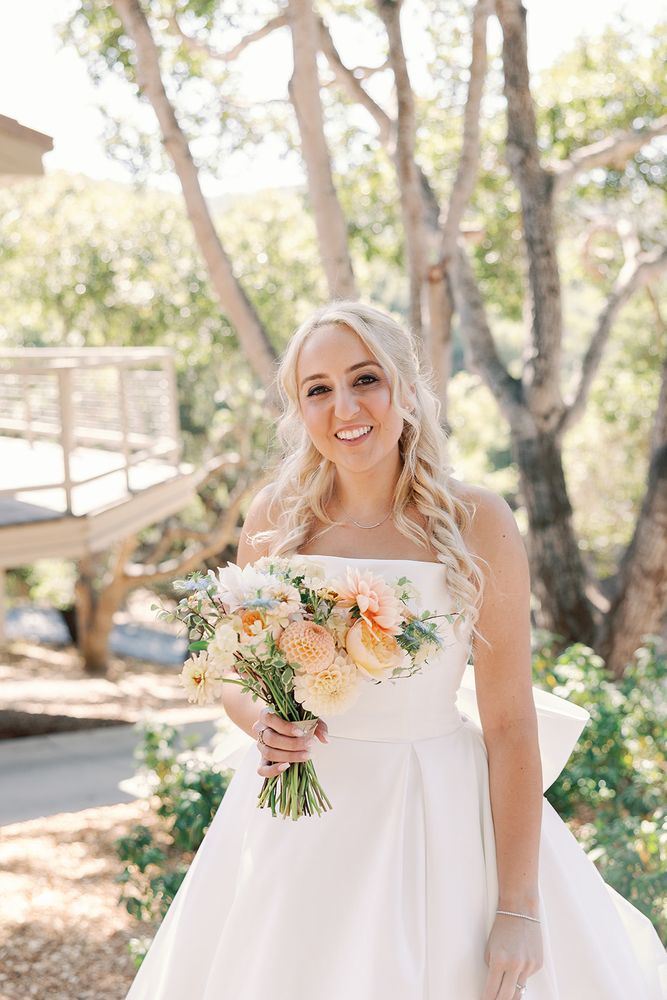 Spa Bella On Location Bridal Beauty Services  Logo