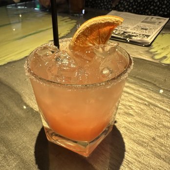 Colton's Social House - The Greyhound at Colton's - New American Near Me - Clovis, California